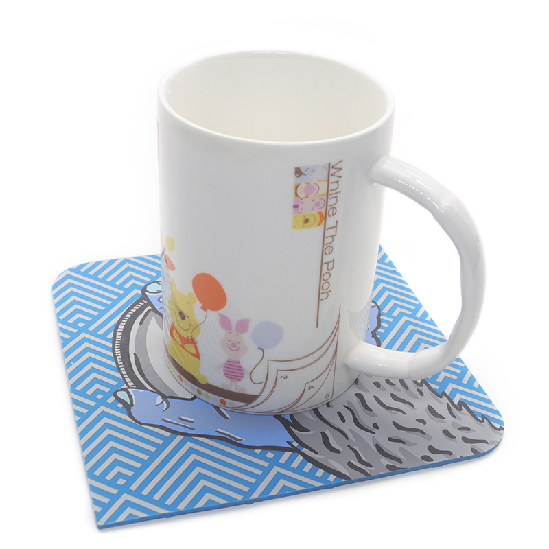 硅膠餐墊新寵：野人手掌圖案的手掌杯墊，兩用廚具選擇_硅膠廚具