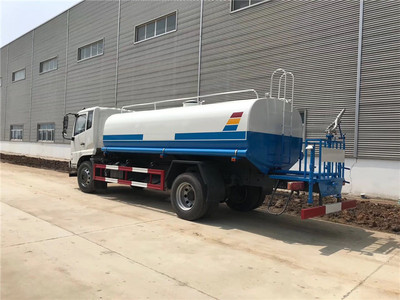 KS天錦灑水車價(jià)格解析與環(huán)衛(wèi)車選購(gòu)指南