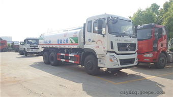 15噸灑水車報(bào)價(jià)與選購(gòu)指南 廠家圖片、高清大圖與谷瀑環(huán)保平臺(tái)解析
